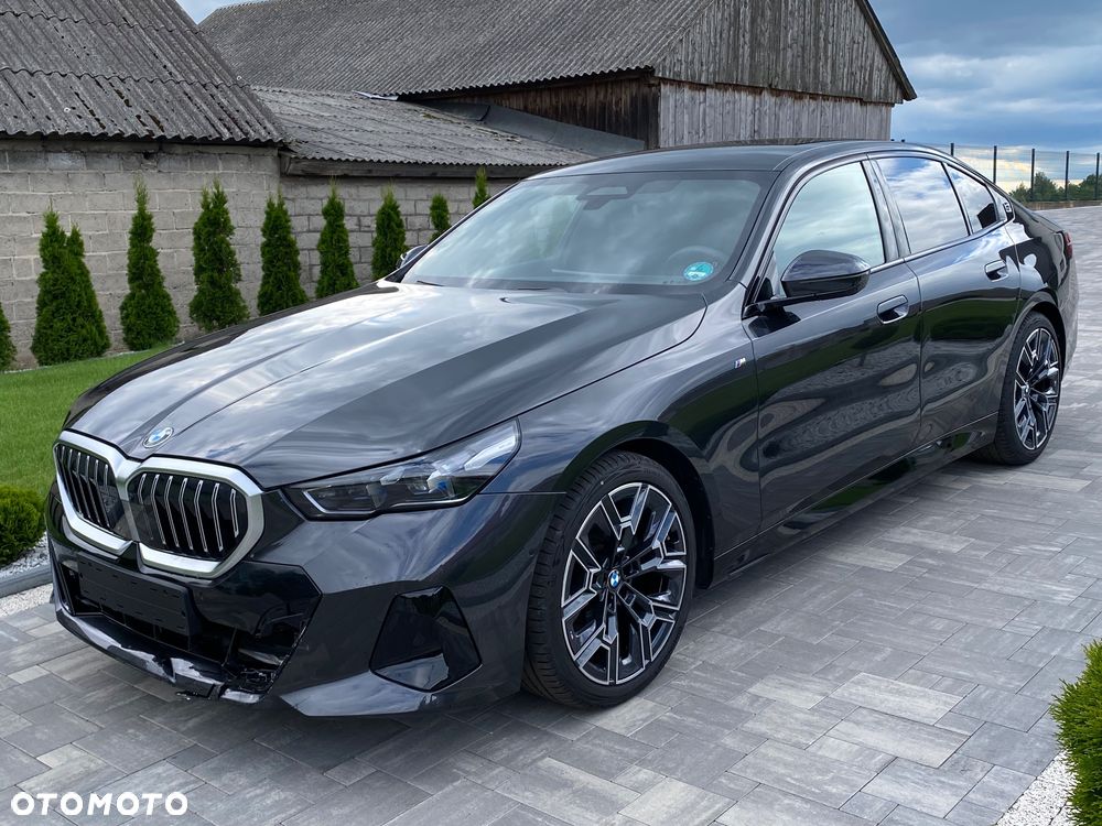 BMW Seria 5 520d xDrive - 6