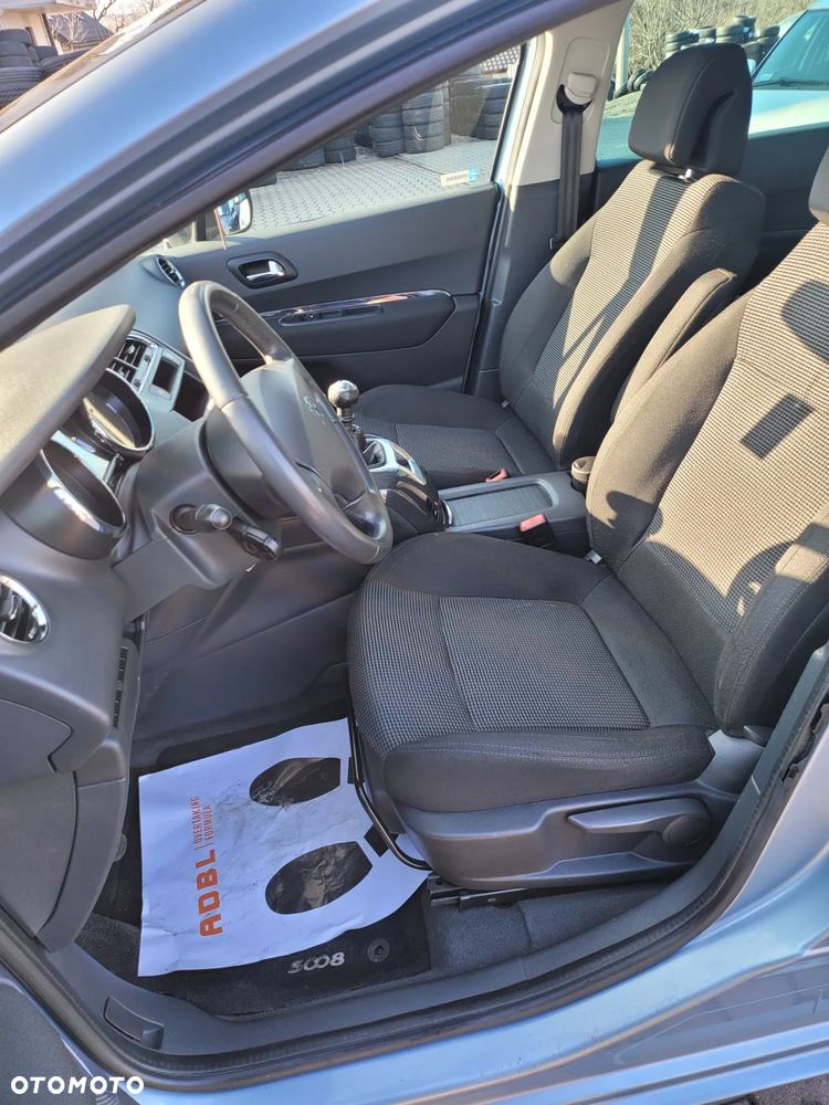 Peugeot 5008 1.6 THP Active 7os - 11