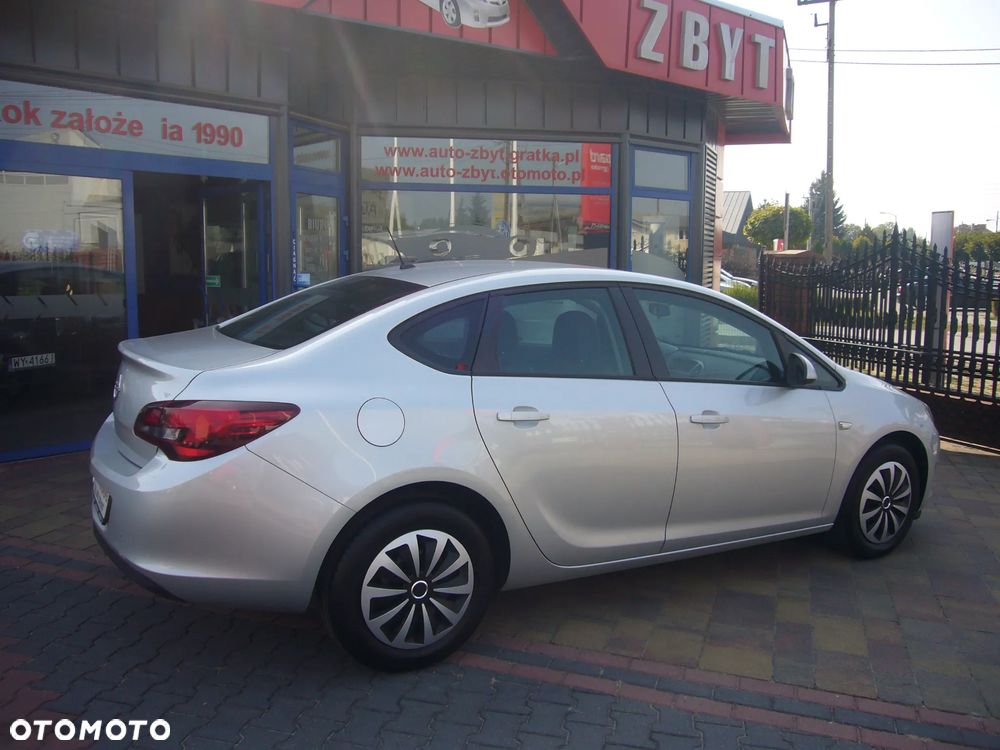 Opel Astra 1.4 T Enjoy - 6