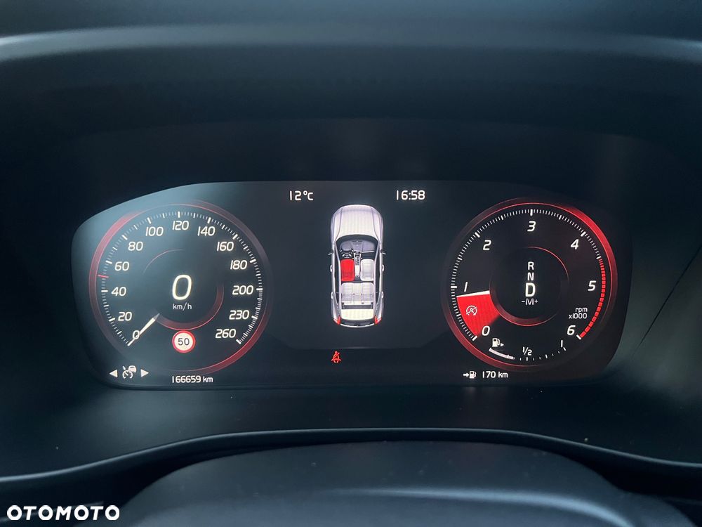 Volvo XC 40 D3 Momentum Pro - 33