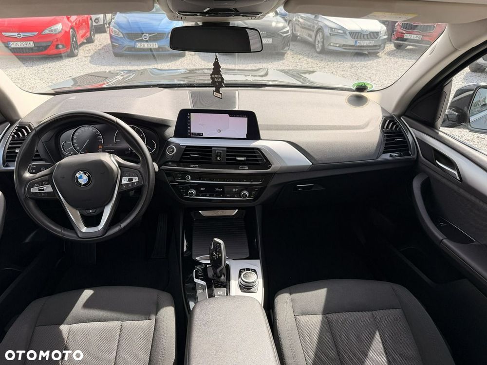 BMW X3 xDrive20d mHEV - 36