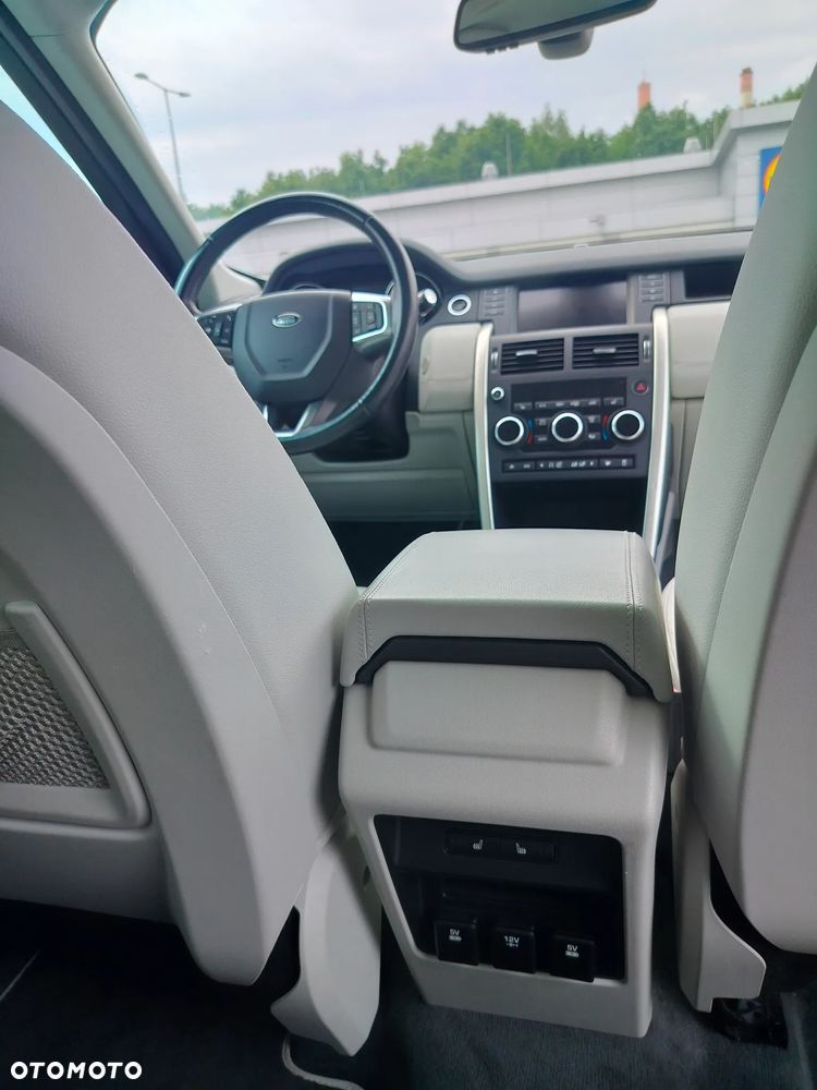Land Rover Discovery Sport 2.0 Si4 SE - 16