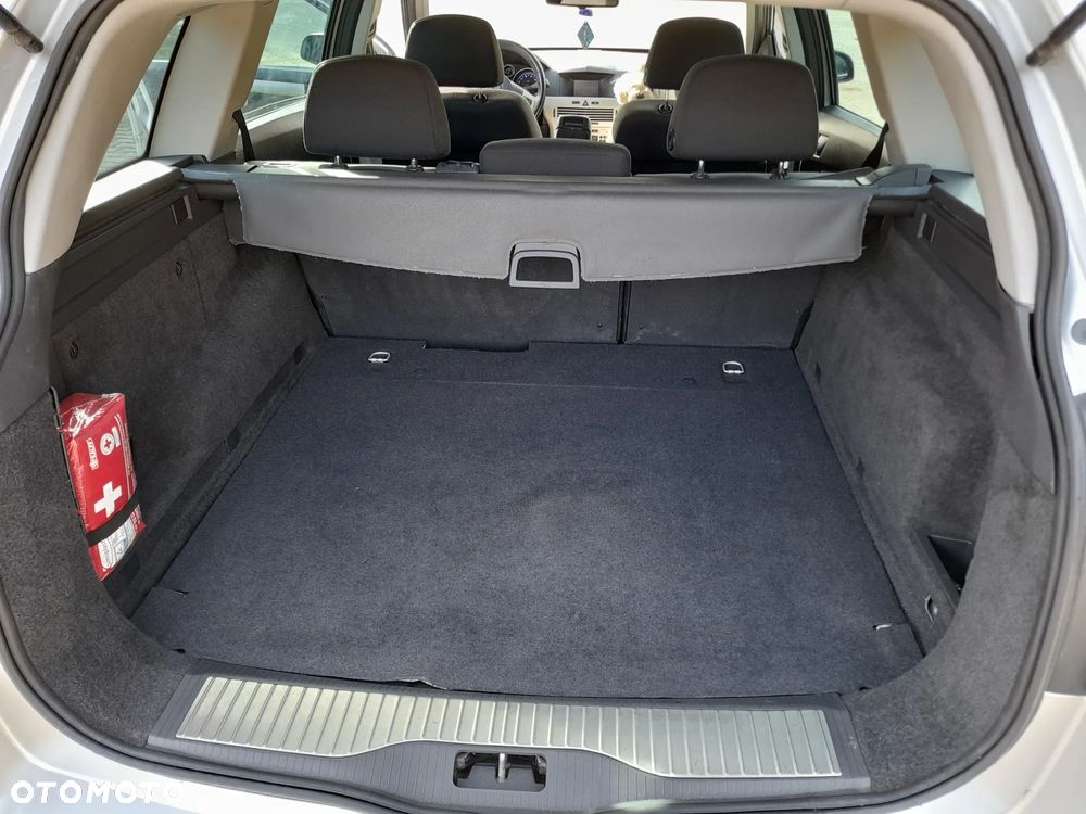 Opel Astra 1.6 Enjoy - 11