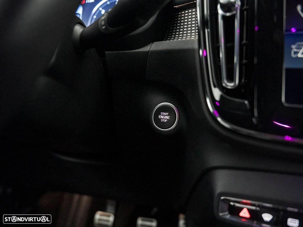 Volvo XC 40 2.0 D3 R-Design - 24