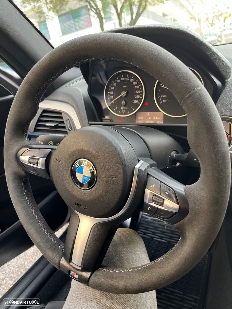 BMW 118 d Pack M - 11