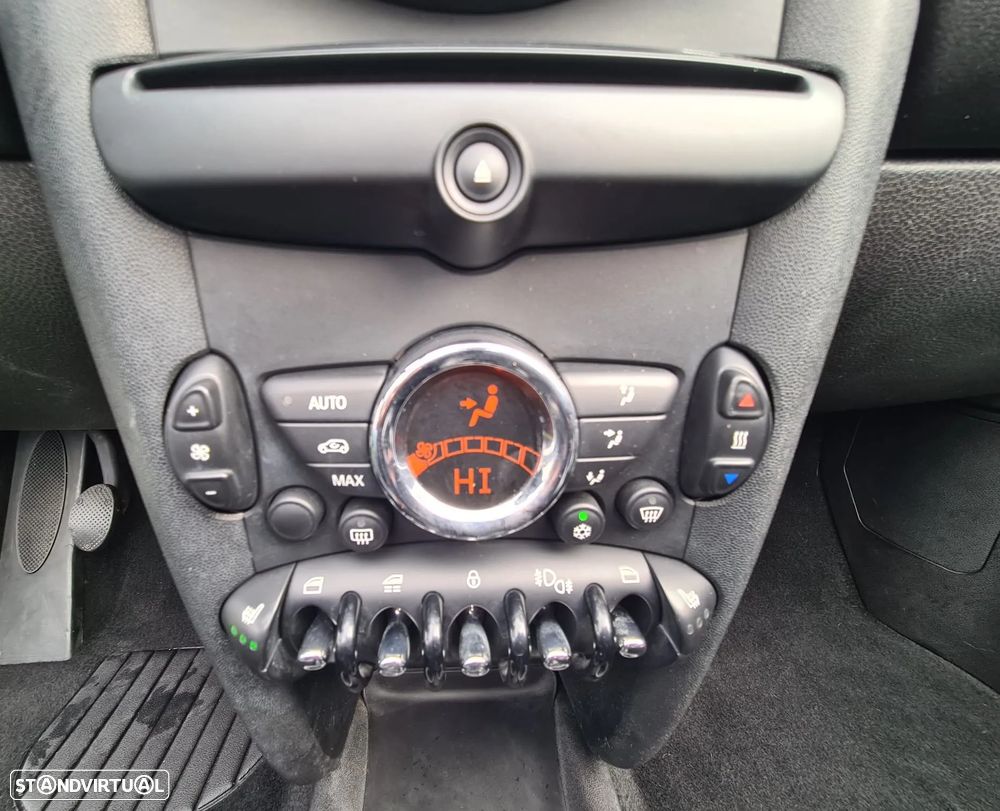 MINI Cabrio Cooper D - 11