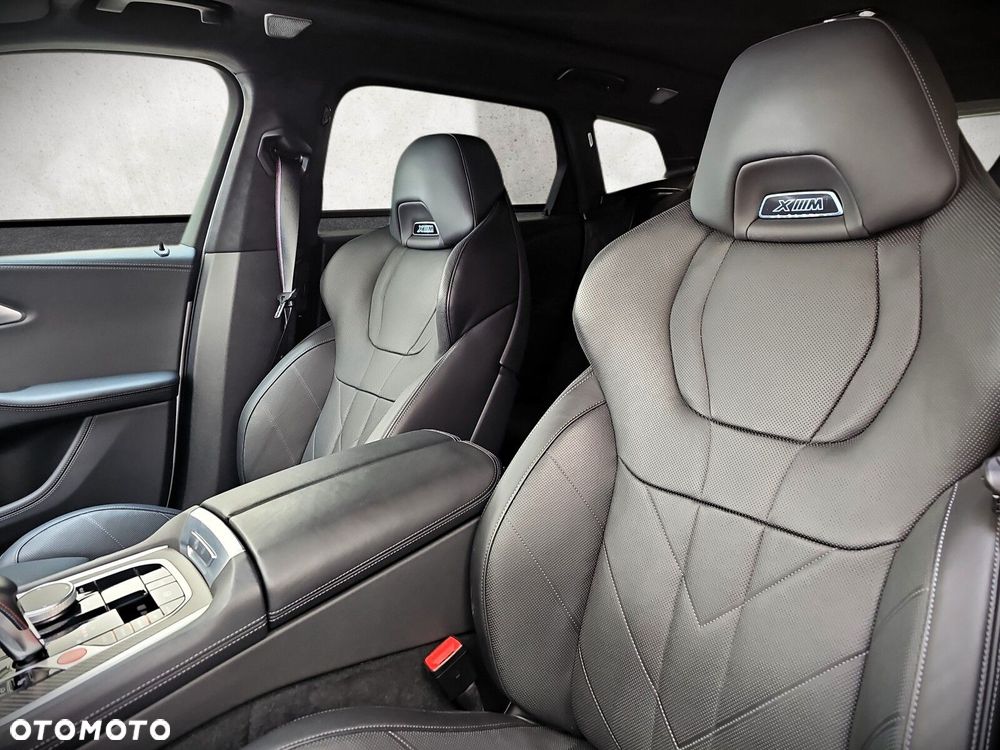 BMW XM - 13