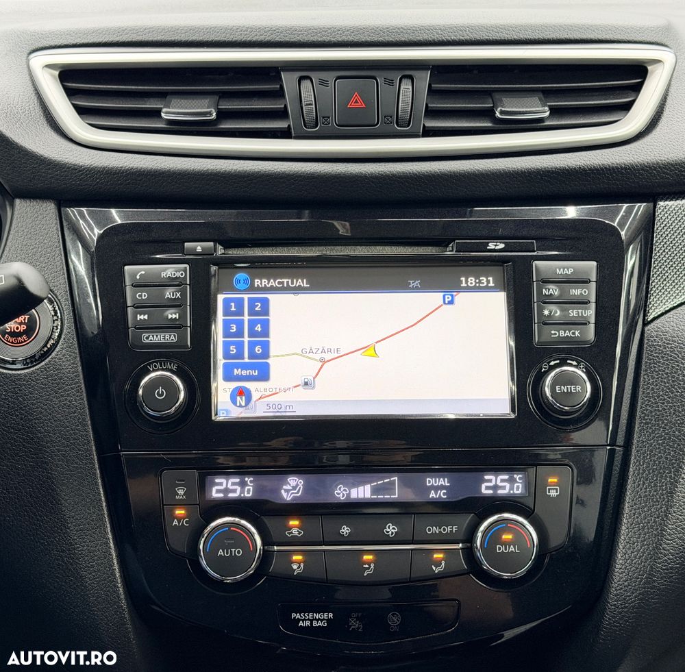 Nissan X-Trail 1.6 dCi N-Connecta - 33