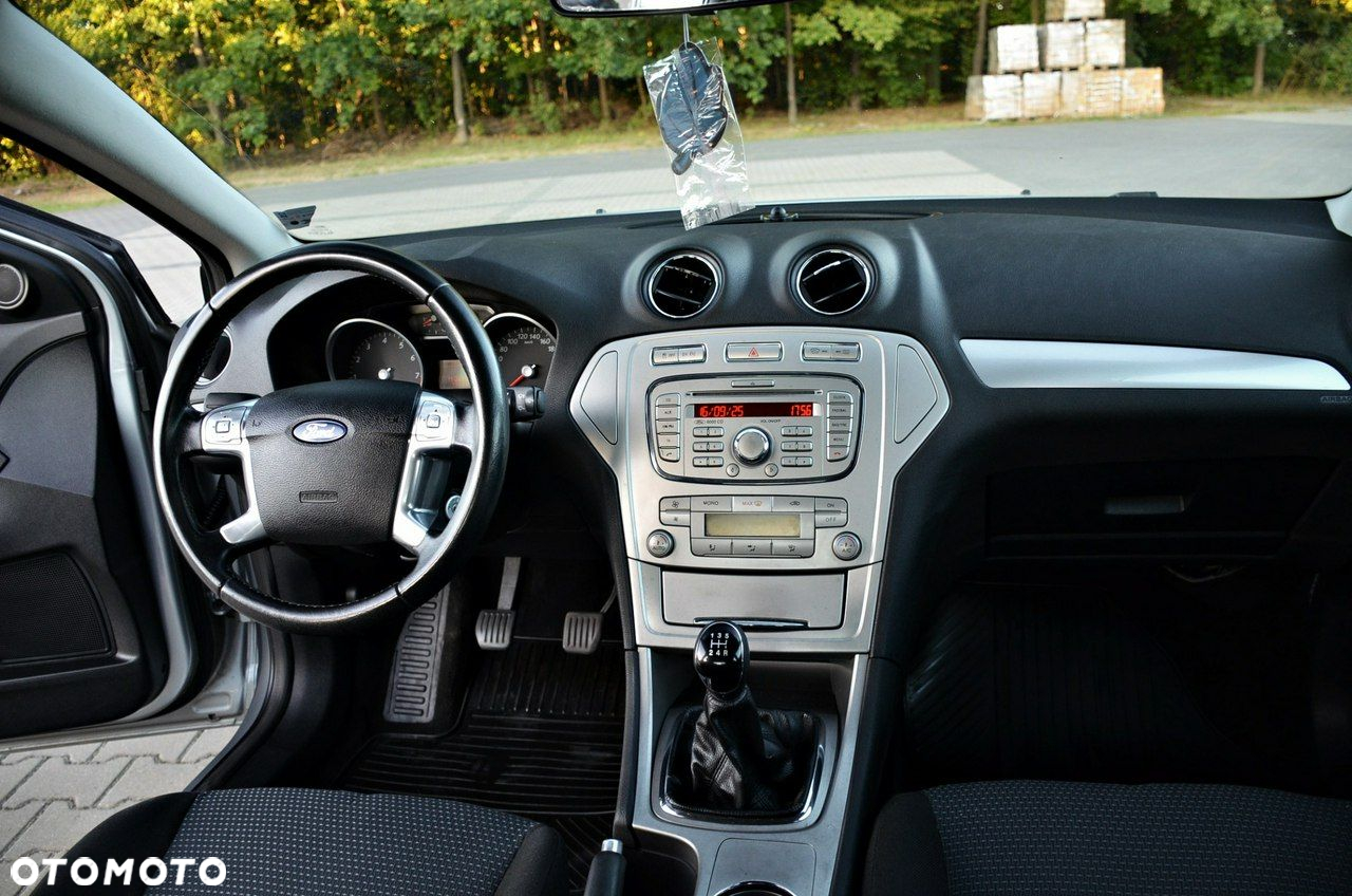 Ford Mondeo - 18