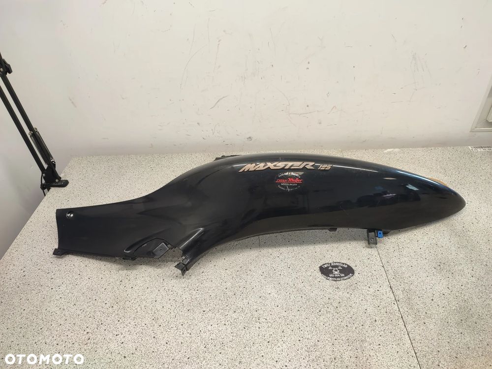 Owiewka, osłona, bok, boczek Yamaha Maxster 125 - 1