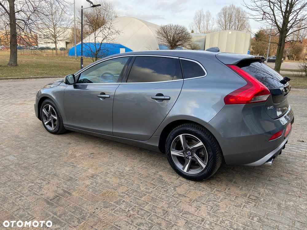 Volvo V40 D2 Kinetic - 28