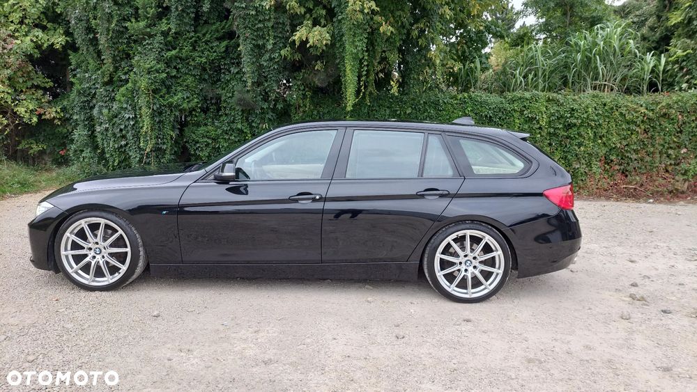 BMW Seria 3 318d DPF Touring Edition Sport - 9