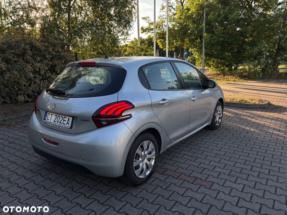 Peugeot 208 1.2 PureTech Active - 5