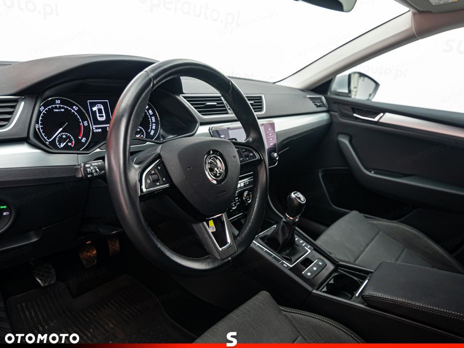 Skoda Superb 2.0 TDI Ambition - 9