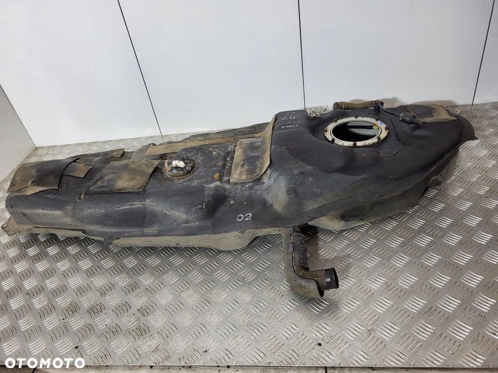 Toyota Rav4 IV 2.0 Zbiornik Paliwa - 4