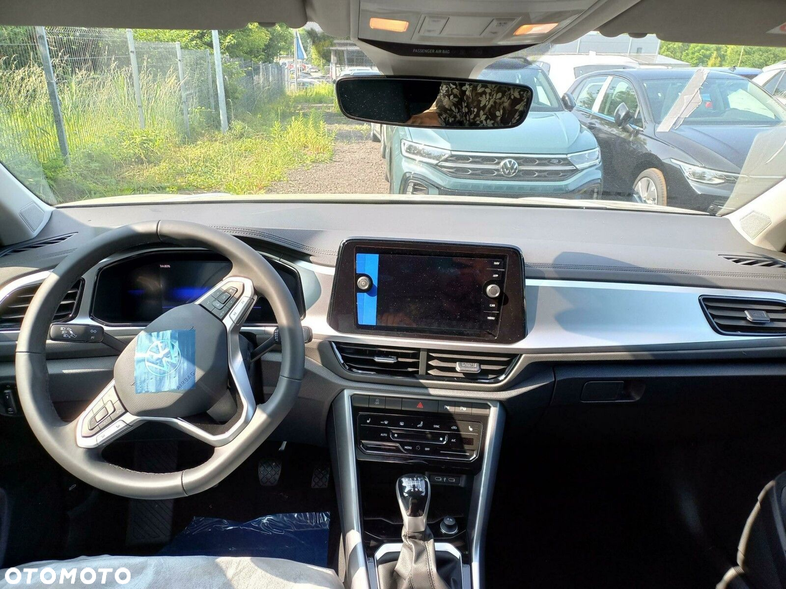 Volkswagen T-Roc - 4