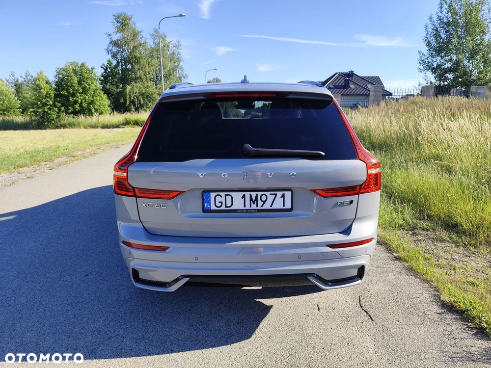 Volvo XC 60 B5 B AWD Essential - 4