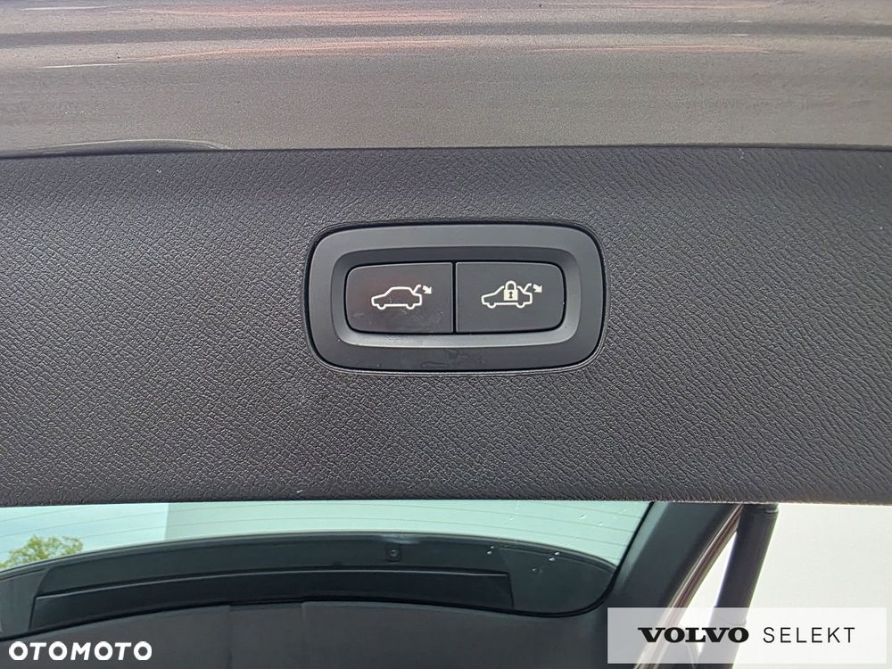 Volvo XC 90 - 20