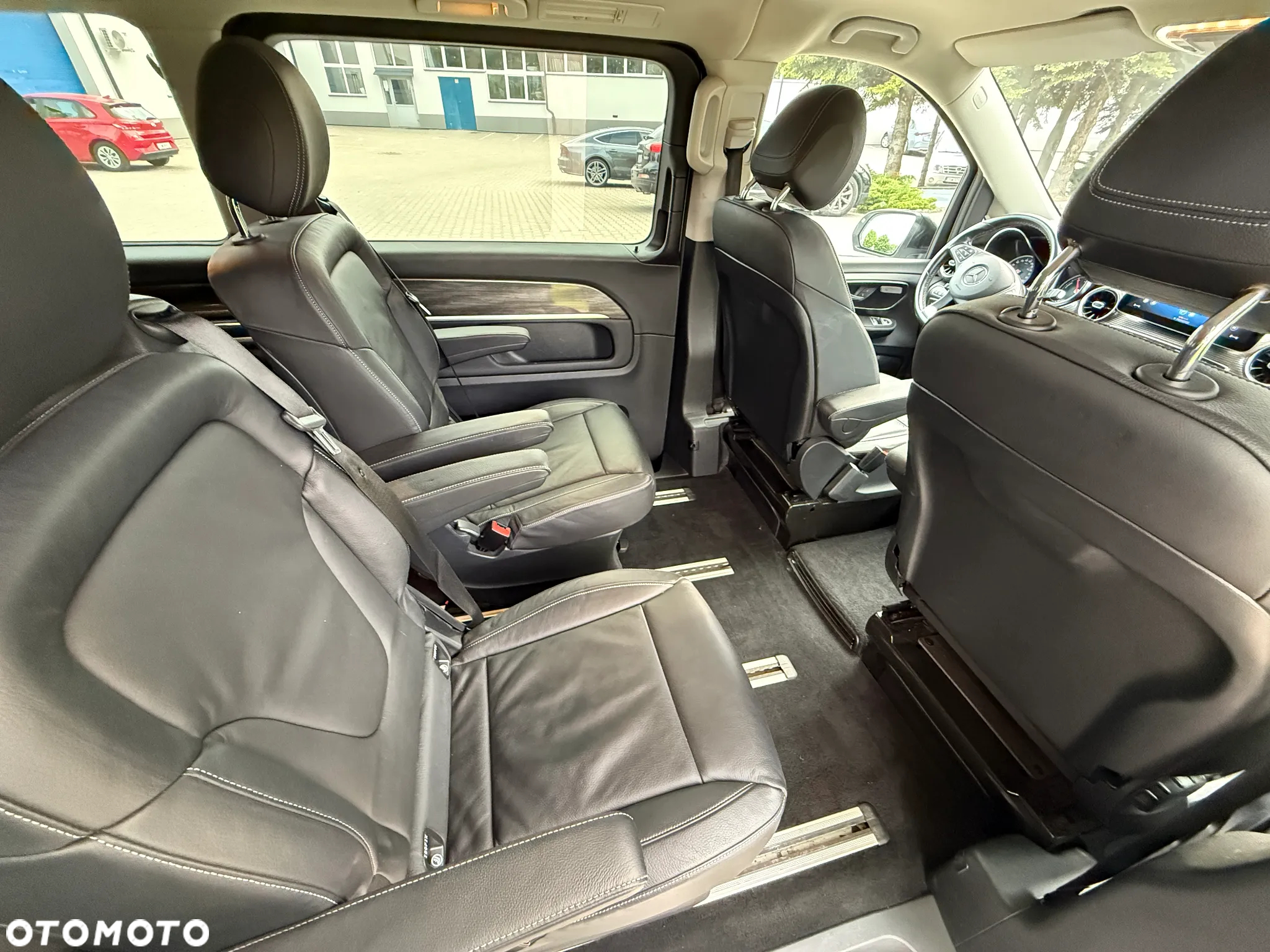 Mercedes-Benz EQV 300 lang Avantgarde Line - 9