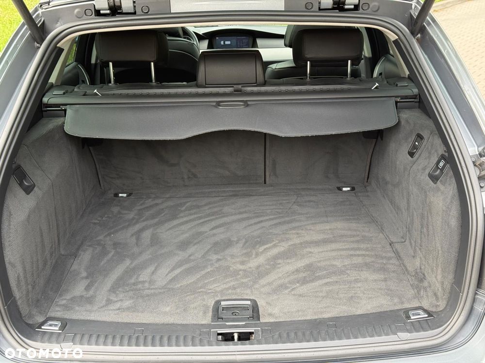 BMW Seria 5 530d - 28