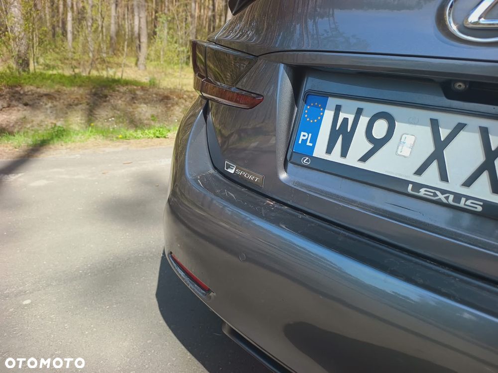 Lexus RC 200t SPORT - 5