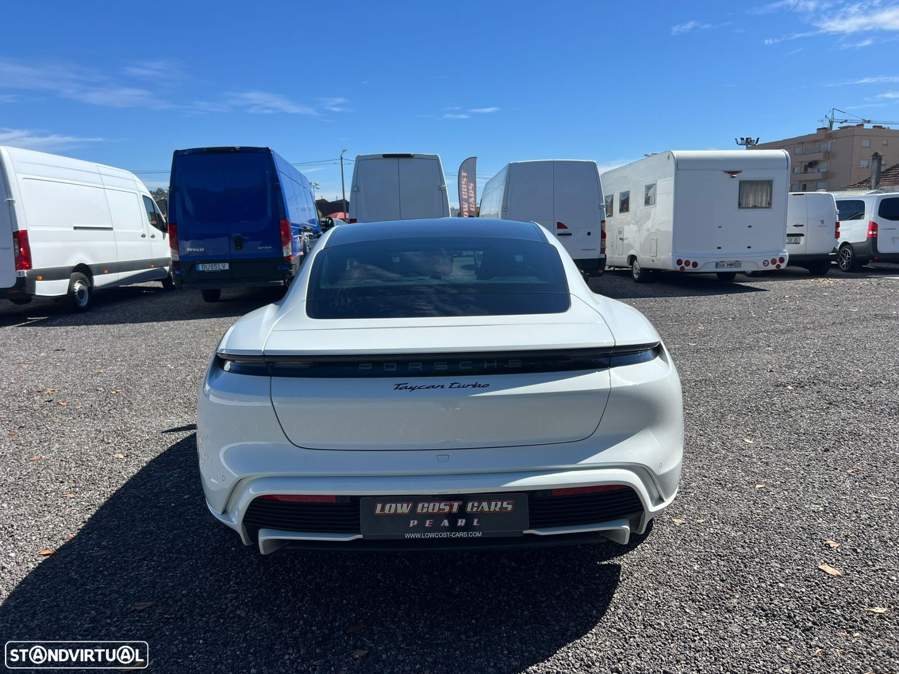 Porsche Taycan Turbo - 10