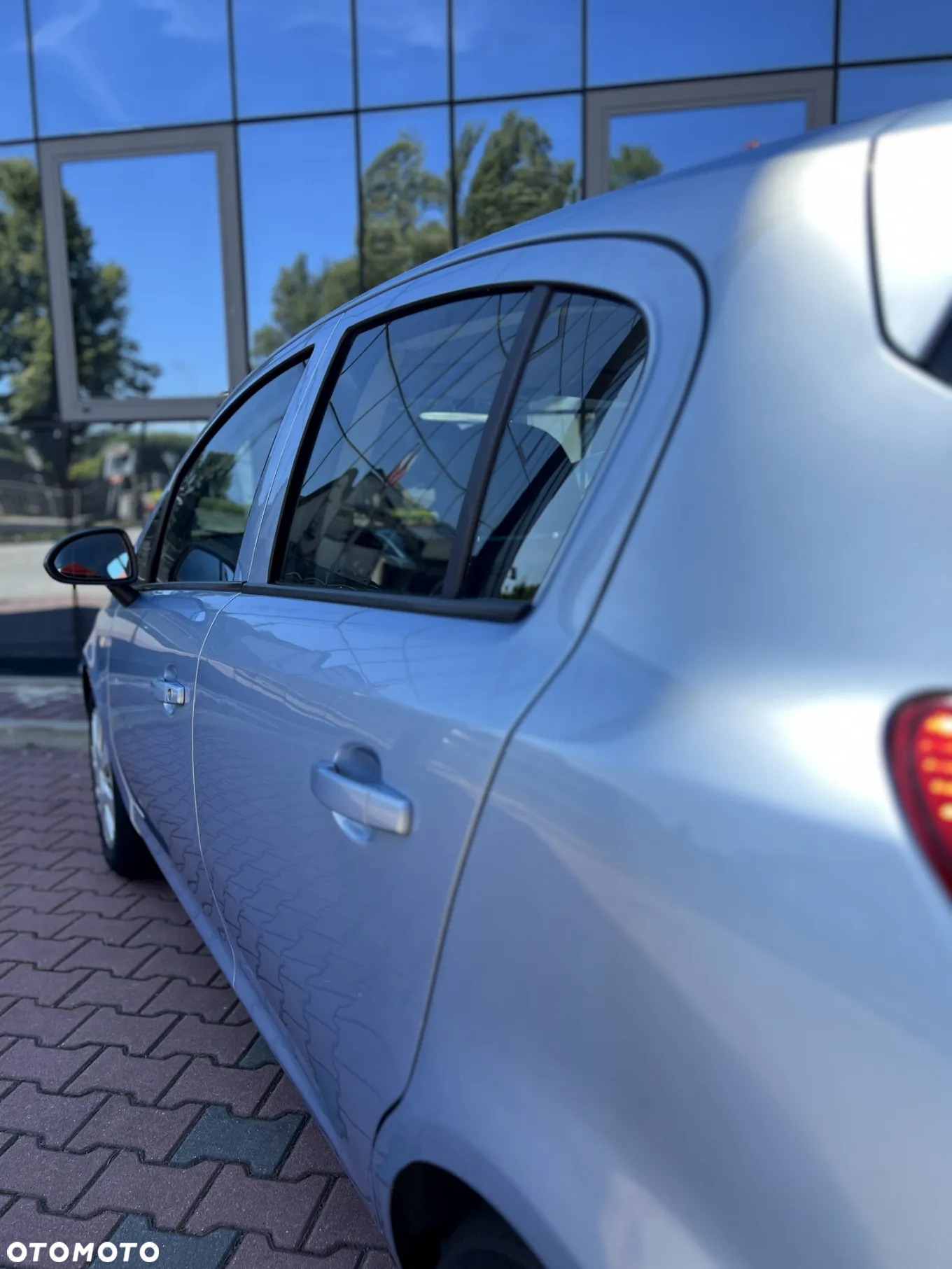 Opel Corsa 1.2 16V Enjoy - 21