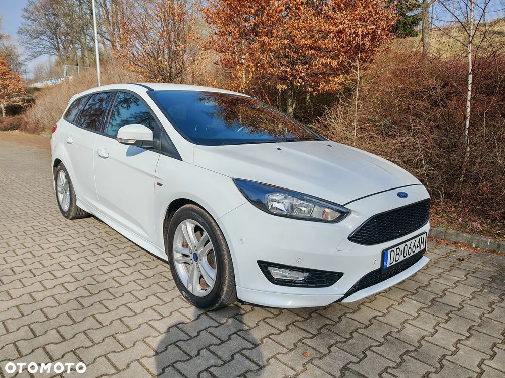 Ford Focus 1.5 EcoBoost STart-Stopp-System ST-LINE - 2
