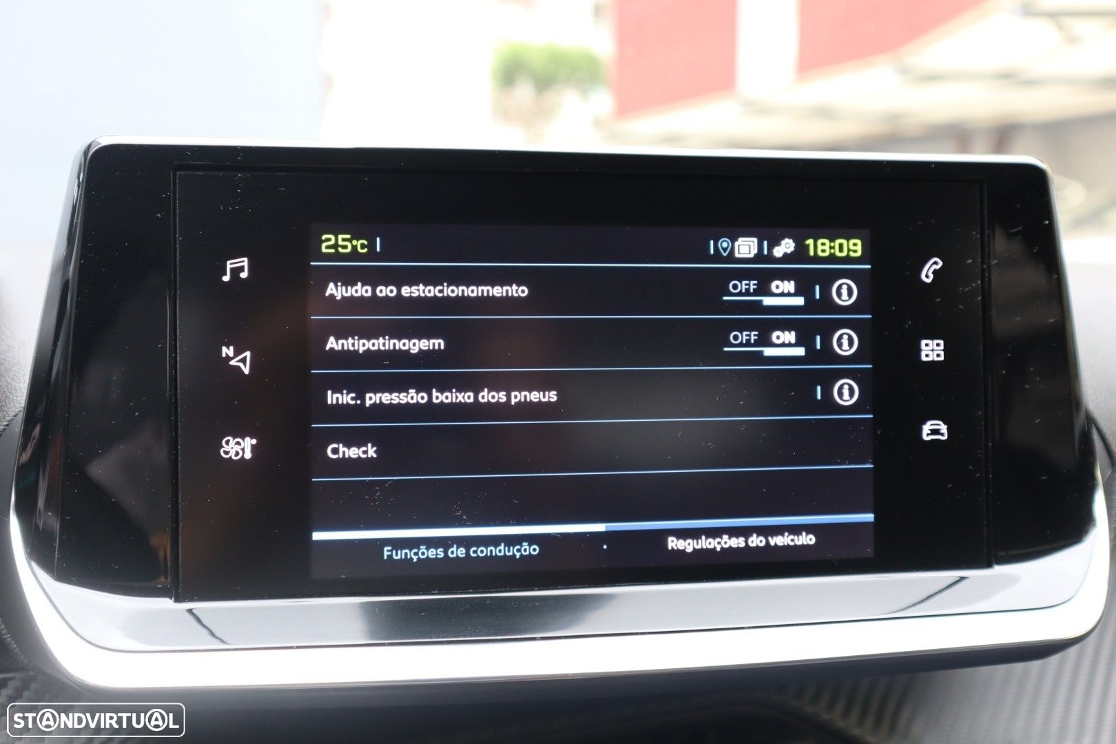 Peugeot e-208 50 kWh Allure Pack - 27