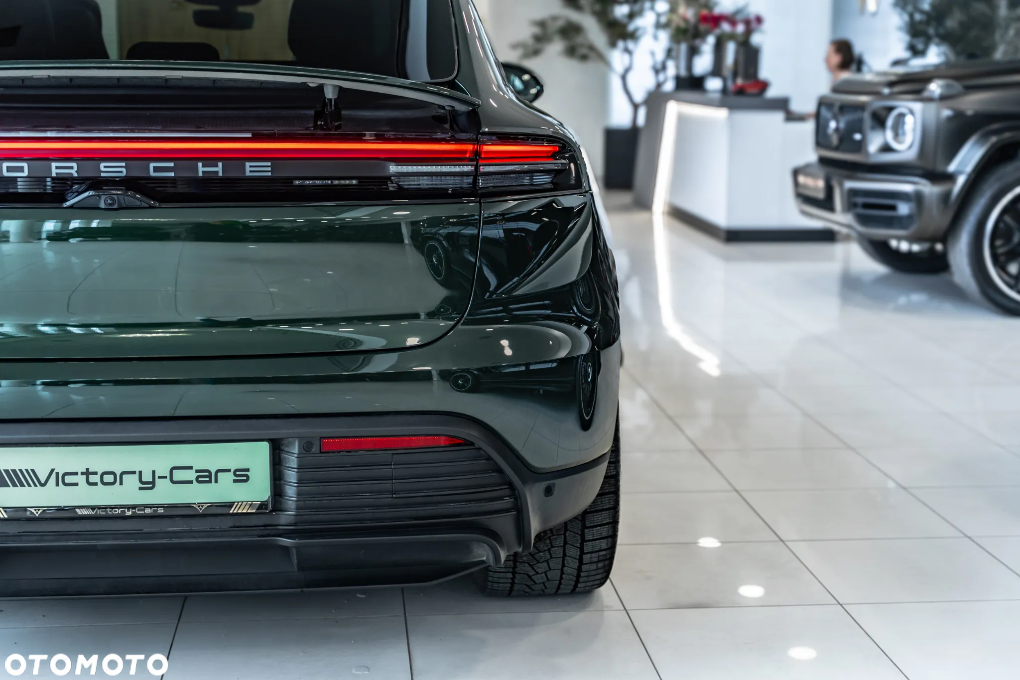 Porsche Macan 4 - 10