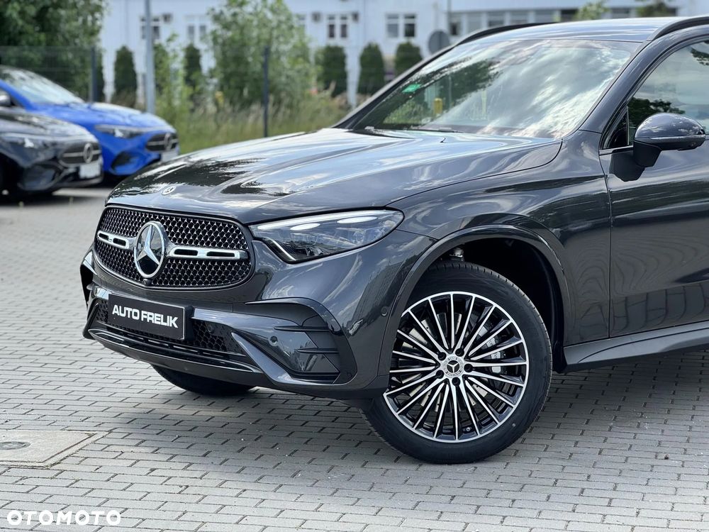 Mercedes-Benz GLC 300 e PHEV 4-Matic AMG Line - 9
