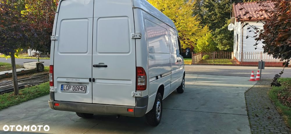 Mercedes-Benz Sprinter - 6