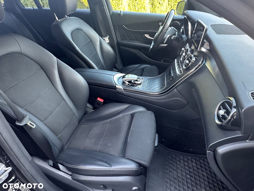Mercedes-Benz GLC - 22