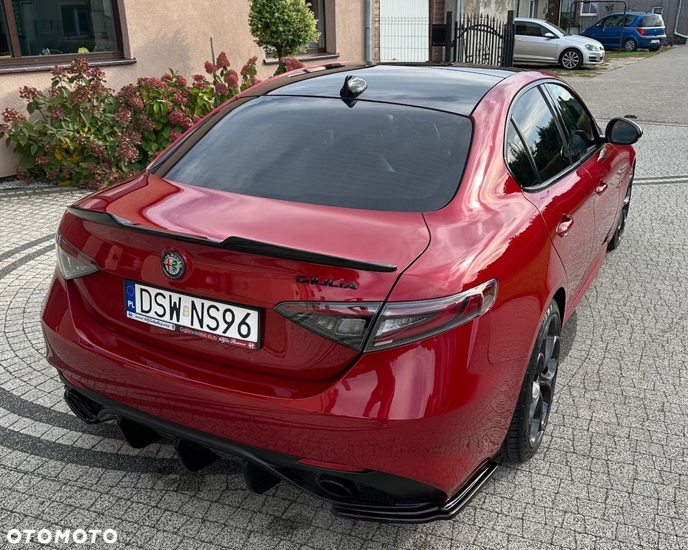 Alfa Romeo Giulia 2017 photo 5