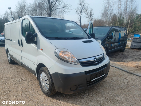 Opel VIVARO 2012r 2,0 CDTI 115KM L1H1