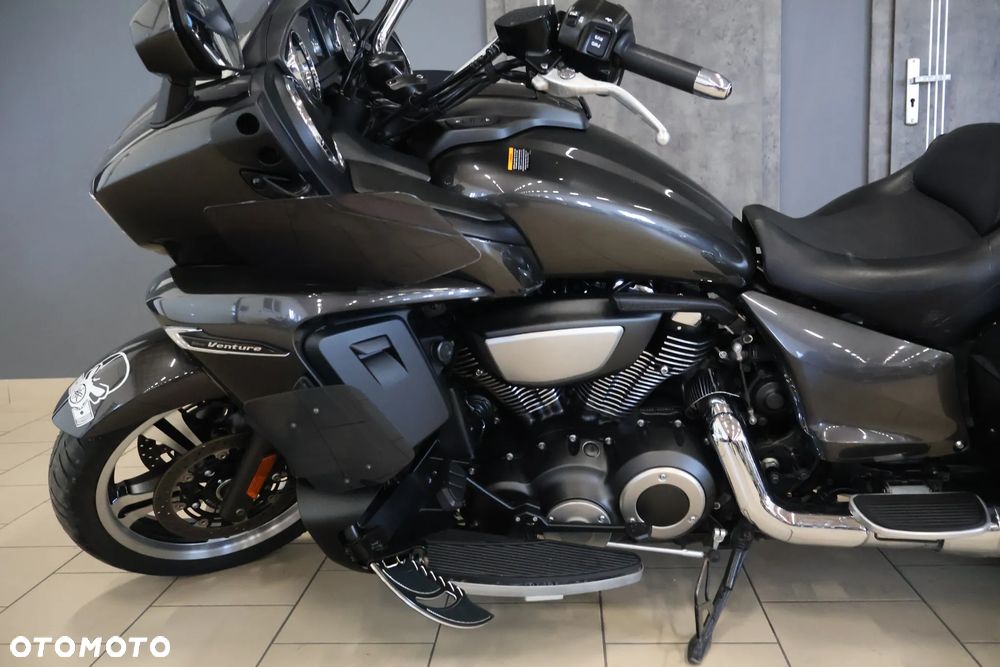 Yamaha Venture - 7