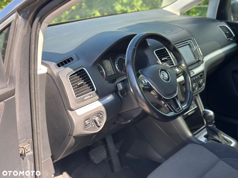 Volkswagen Sharan - 23