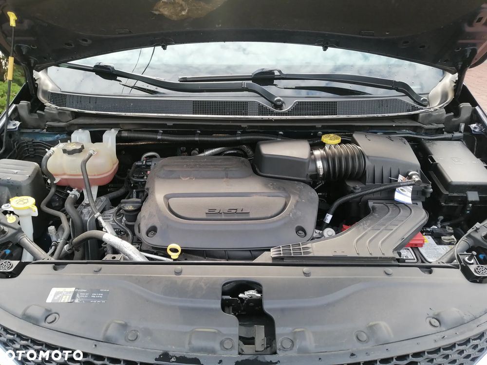 Chrysler Pacifica - 9