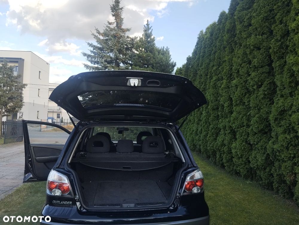 Mitsubishi Outlander 2.0 Comfort - 9