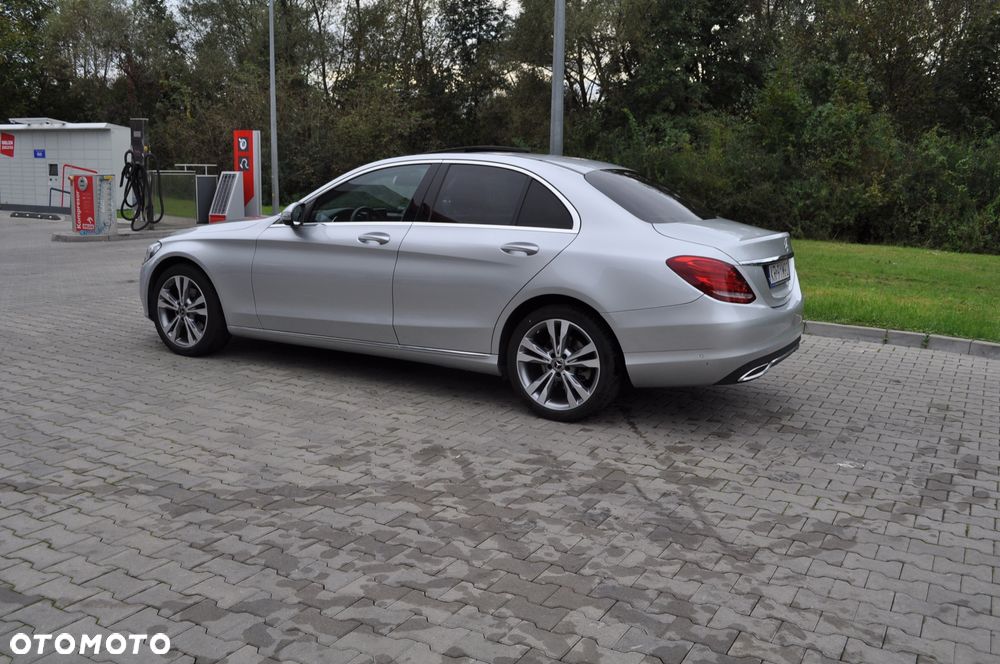 Mercedes-Benz Klasa C 200 9G-TRONIC Exclusive - 29