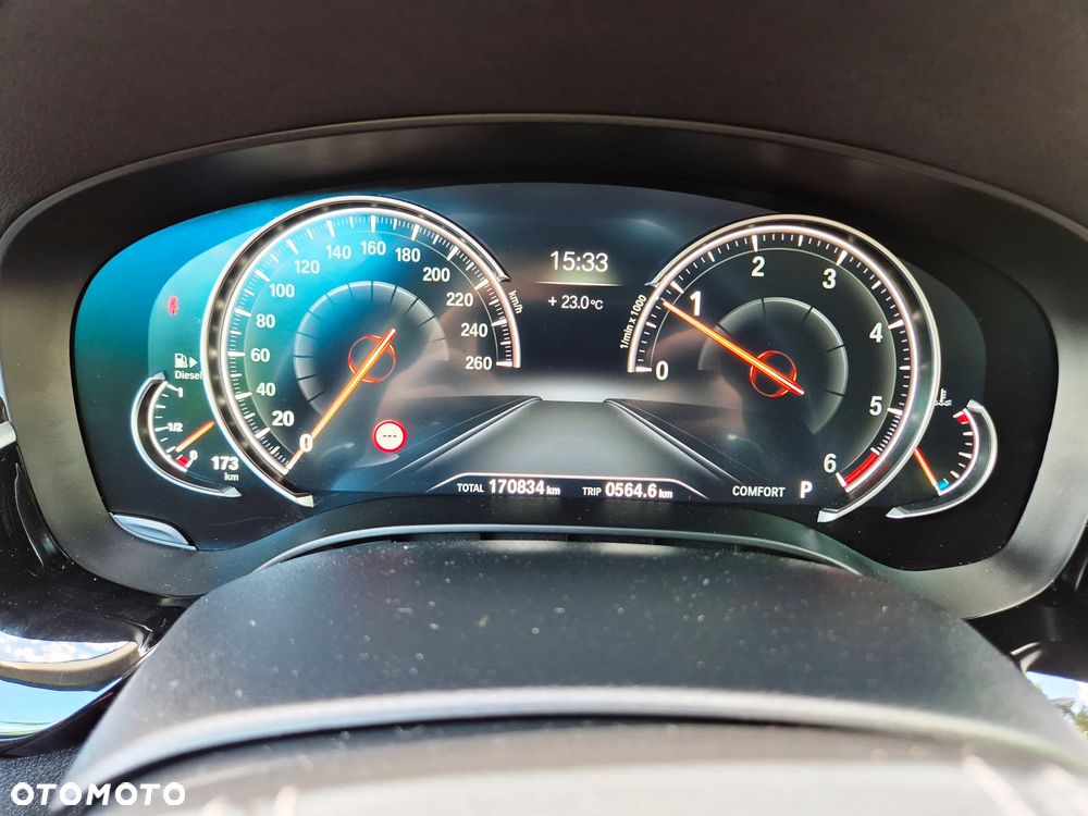 BMW Seria 5 520d xDrive Luxury Line - 13