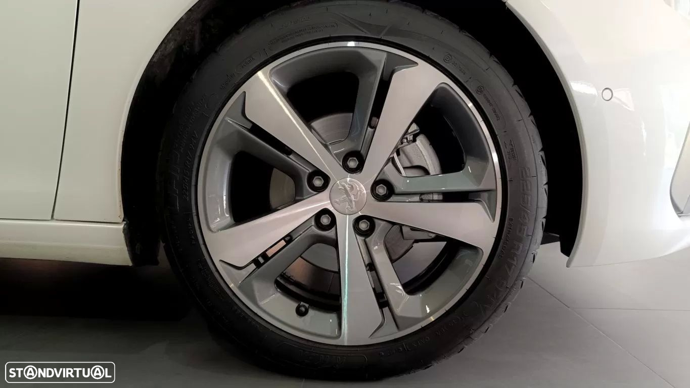 Peugeot 308 SW 1.5 BlueHDi Allure EAT8 - 40