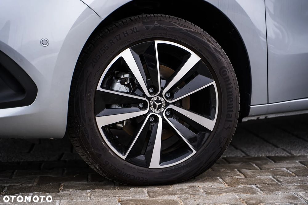 Mercedes-Benz EQT - 4