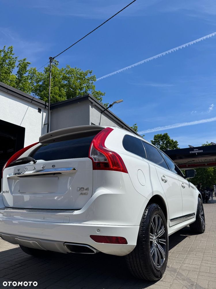 Volvo XC 60 D4 AWD R-Design Kinetic - 10