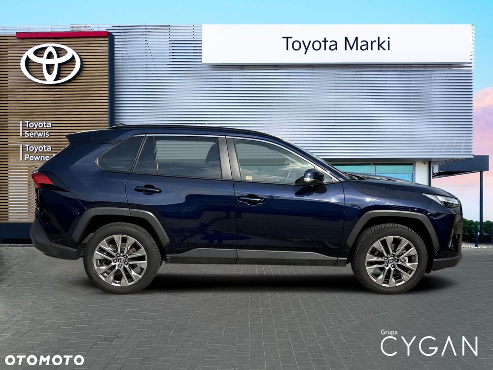 Toyota RAV4 - 6