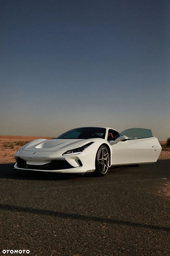 Ferrari F8 Tributo - 17