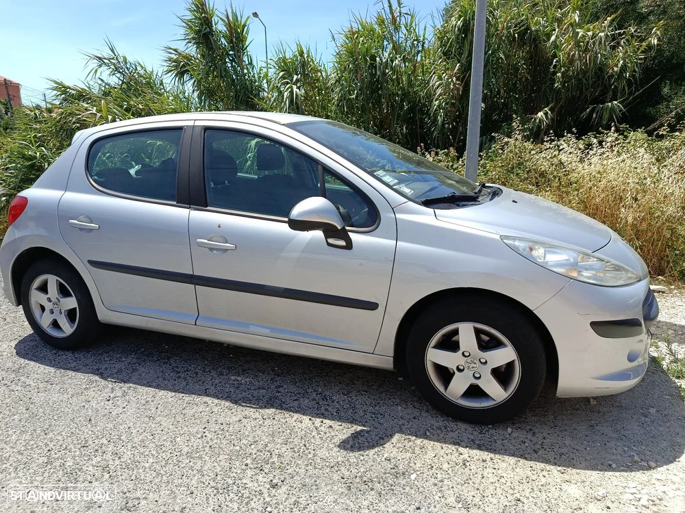 Peugeot 207 - 2
