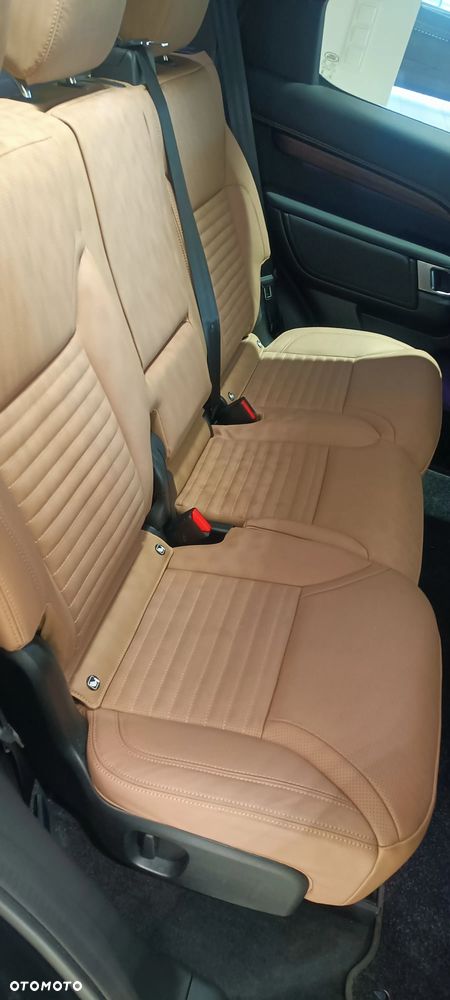 Land Rover Discovery - 12