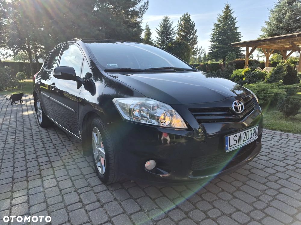 Toyota Auris - 13