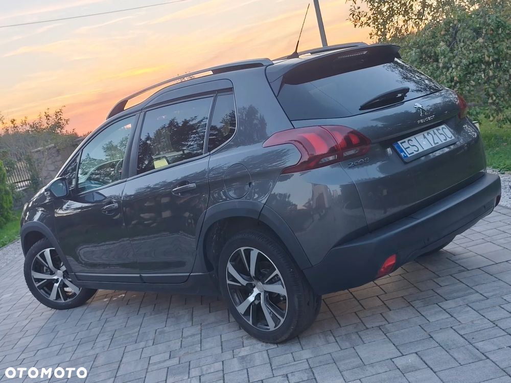 Peugeot 2008 - 8